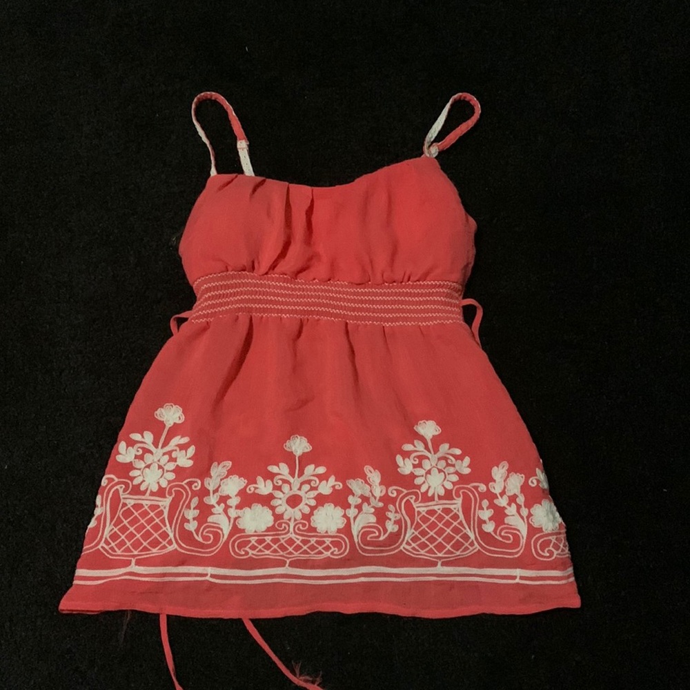 Pink tank top